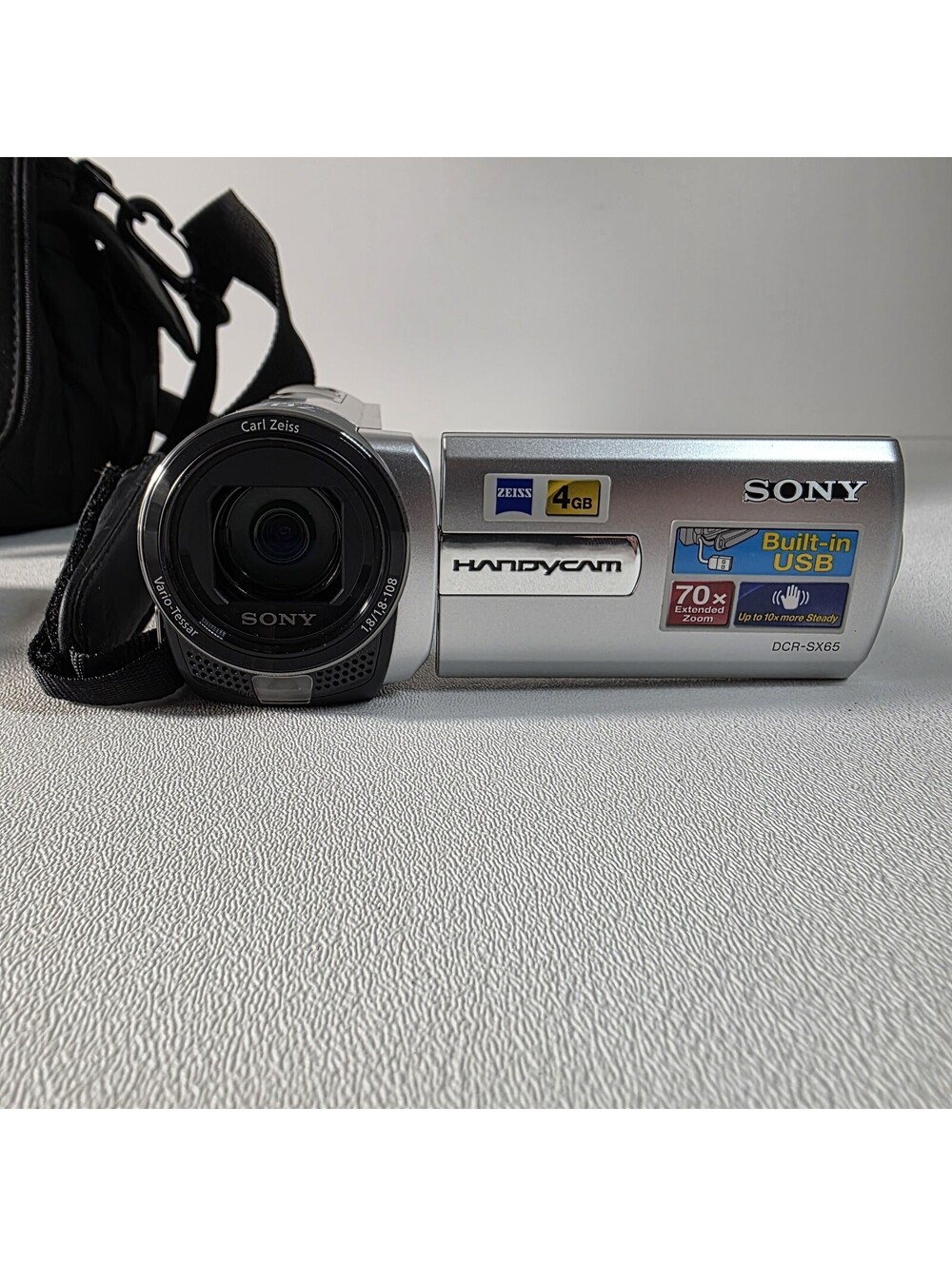 SONY Handycam DCR-SX65 Silver Video Digital Camcorder 70x Zoom Bundle - TESTED